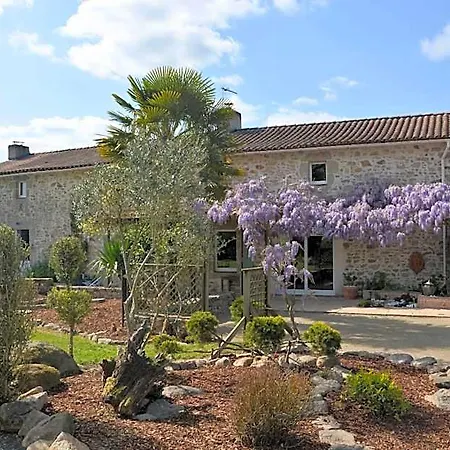 Chez Dominique Et Bruno A 20 Mm Du Puydufou Отель Bazoges-en-Paillers